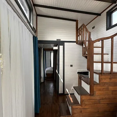 Flu Alacati Tiny House Szálloda *