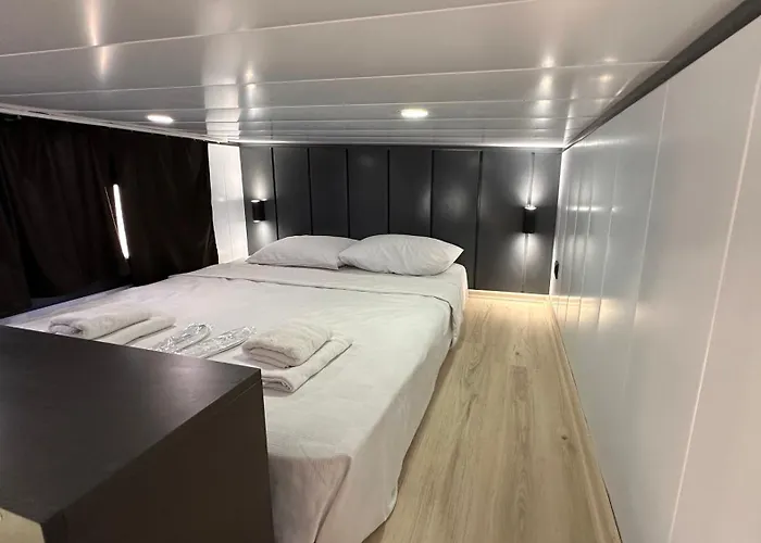 Flu Alacati Tiny House 酒店 Çeşme